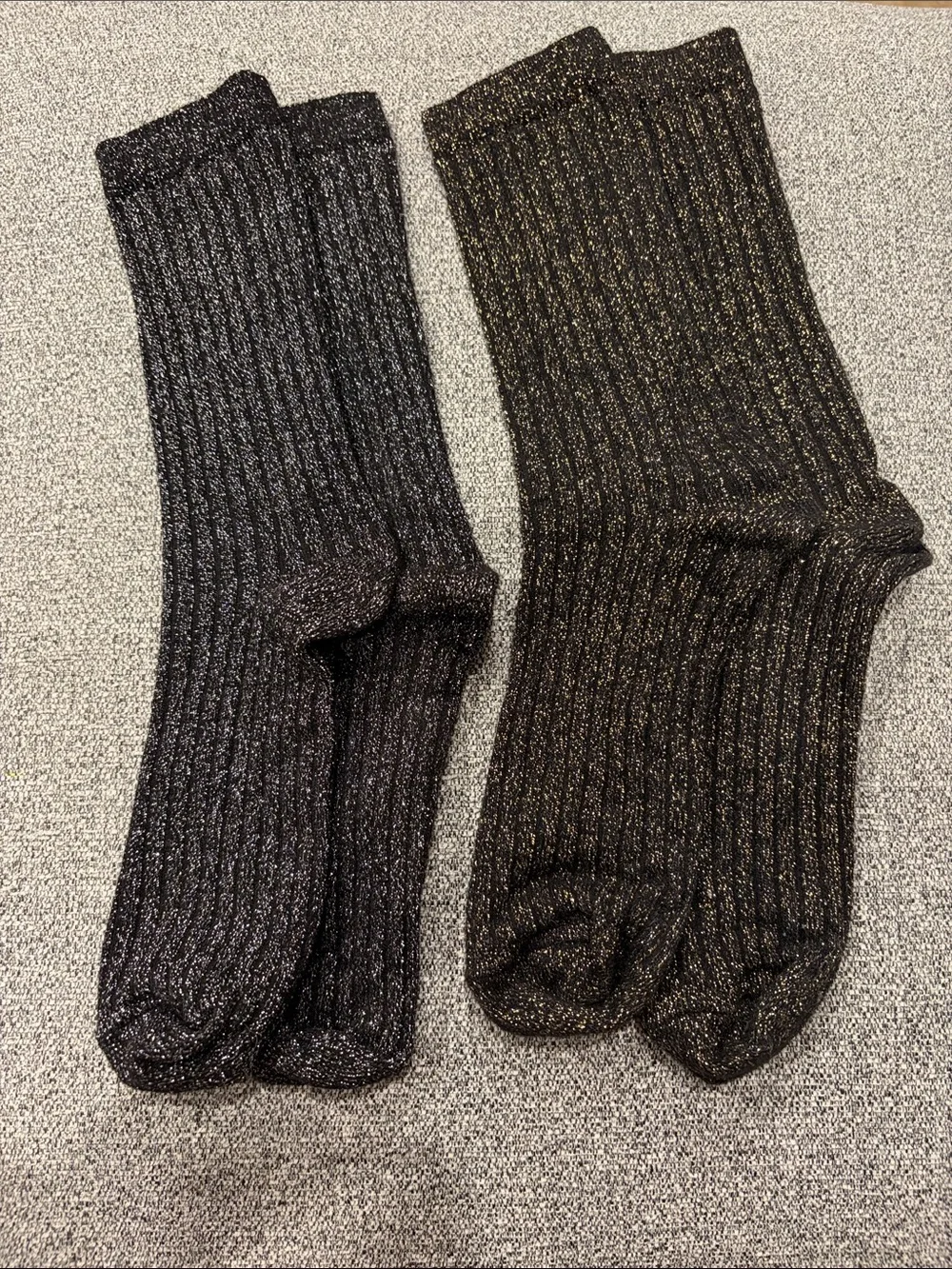 Metallic Ribbed Crew Socks in black with silver and black with gold